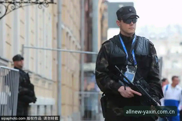 揭秘世界杯安保人数缩水背后的真相：三名英国警员赴美引发的新思考